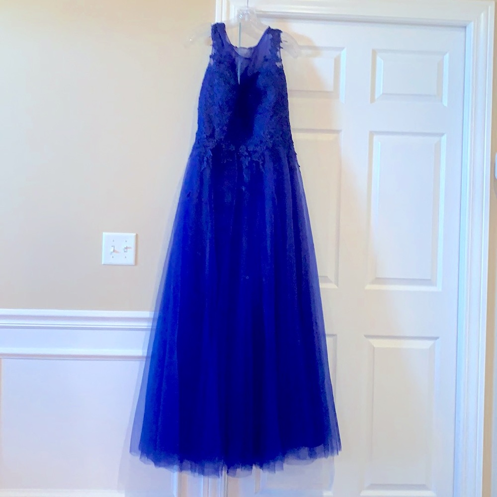 Beautiful blue prom dress. Size 18. Never worn.